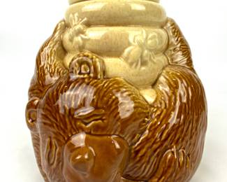 #48 • McCoy Honey Bear Cookie Jar #143
