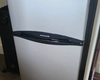 Frigidaire mini fridge