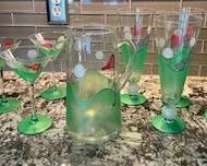 Full set (impossible to find) Vintage "Smithereens" hand painted Golf themed pitcher, beer glasses and Martini Glasses. Signed by artist (Vikki, 1977). Not dishwasher friendly! Need to be lovingly washed by hand with warm soapy water