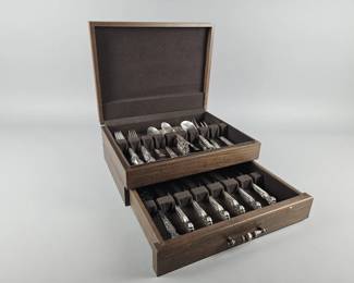 Lot 426 | Vintage William Rogers Flatware W/ Case