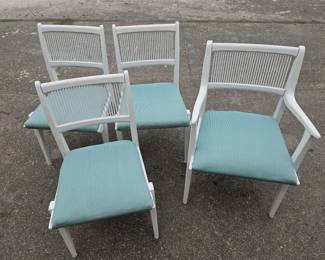 Lot 406 | 4 Vintage White Drexel Chair W/ Blue Upholstery