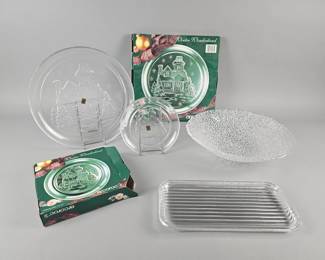 Lot 274 | Vtg Arcoroc Winter Wonderland Plates & More!