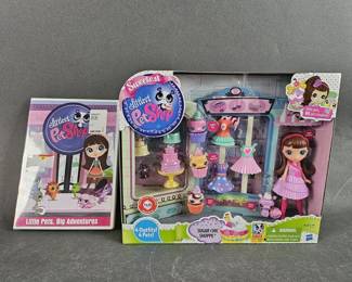 Lot 121 | NIB Littlest Pet Shop Sugar Chic Shoppe & DVD