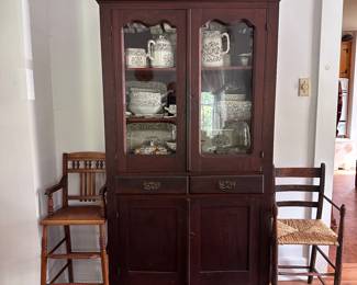 Antique oak cabinet 