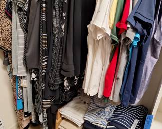 WMS Pants sz 10-12 Calvin Klein, Jones NyC, Paige, Buffalo, Nine West 
Golf Skirt L sz 10-12
More from Nike, Nautica, Tommy Hilfiger, Under Armour, DKNY, a new day, Lands End, Bandalino.