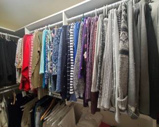 WMS Pants sz 10-12 Calvin Klein, Jones NyC, Paige, Buffalo, Nine West 
Golf Skirt L sz 10-12
More from Nike, Nautica, Tommy Hilfiger, Under Armour, DKNY, a new day, Lands End, Bandalino.