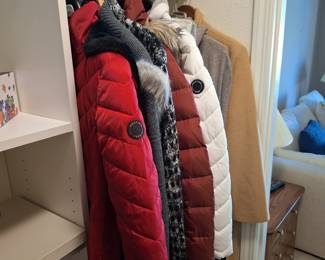 WMS Pants sz 10-12 Calvin Klein, Jones NyC, Paige, Buffalo, Nine West 
Golf Skirt L sz 10-12
More from Nike, Nautica, Tommy Hilfiger, Under Armour, DKNY, a new day, Lands End, Bandalino.