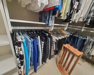 WMS Pants sz 10-12 Calvin Klein, Jones NyC, Paige, Buffalo, Nine West 
Golf Skirt L sz 10-12
More from Nike, Nautica, Tommy Hilfiger, Under Armour, DKNY, a new day, Lands End, Bandalino.