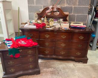 Bassett dresser with mirror and nightstand