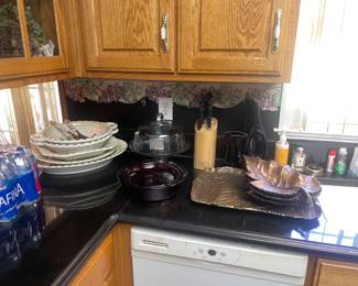 Pots, Serving bowls, serving trays