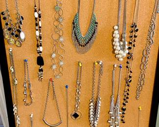 Costume jewelry 