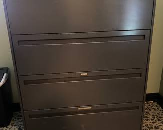 Horizontal file cabinet