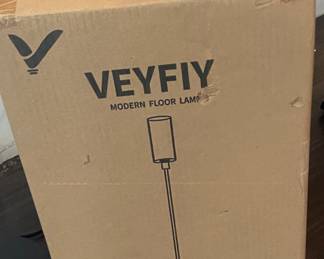 Matching floor lamp NIB