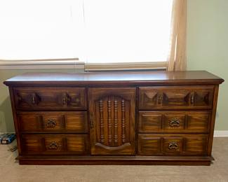 Dresser (does have mirror top)