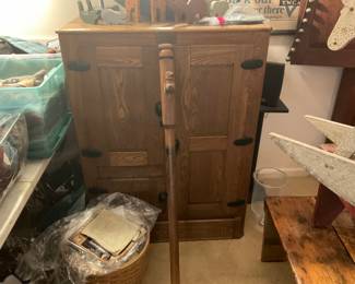 OAK ICE BOX