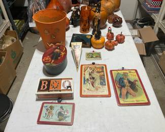 HALLOWEEN COLLECTIBLES. NEW