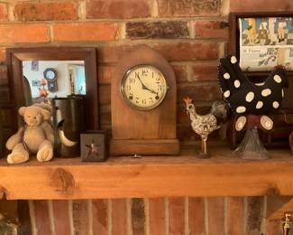 ANTIQUE BEE HIVE CLOCK