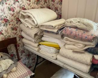 WONDERFUL HEAVY BLANKETS. WOW. !!!!!!