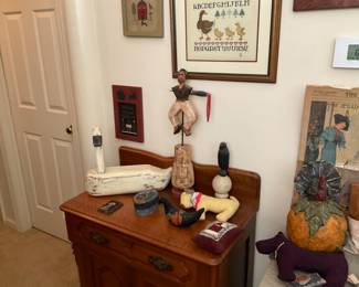 NICE FOLK ART COLLECTIBLES 