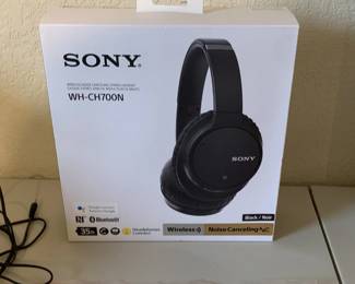 Sony Wireless Noise-Cancelling Bluetooth headphones