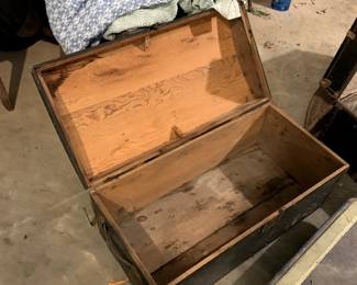 #111	Wood Chest - 26x14x13	 $30.00 
