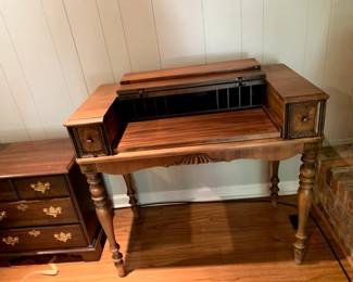 #87	Antique Wood Desk w/fold-up Top w/cubbies & 2 drawers)  36c20x32	 $225.00 
