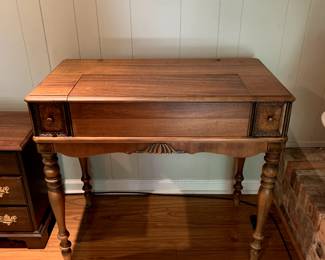 #87	Antique Wood Desk w/fold-up Top w/cubbies & 2 drawers)  36c20x32	 $225.00 
