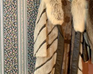 #155	Mink/Leather Vtg. Ladies - Size Small	 $30.00 
