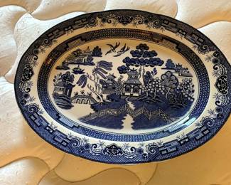 #54	The Blue Willow from Japan - Platter in Excellen tCondition - 18.5"x14	 $100.00 
