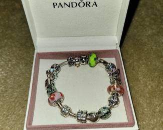 Beautiful pandora bracelet 