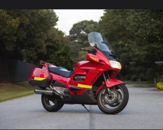 1996 Red Honda ST 1100, in great shape. Extensive maintenance and upgrades 2022 at 64000 miles.
Has 67,500 miles now. Rox Bar risers, Kaoko throttle stabilizer manual cruise control, clear view windshield, Custom seat, Original seat also, Skene high visibility lights, Belfast luggage rack