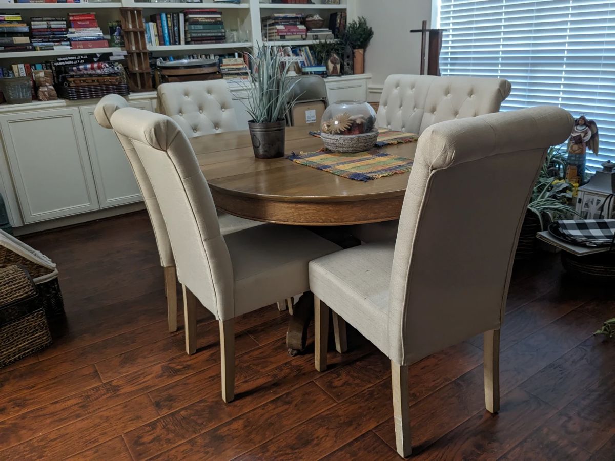 Oak table and 6 padded chairs