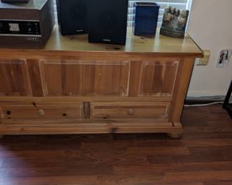 Lift top cedar chest 