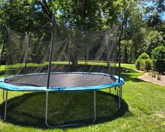Trampoline 