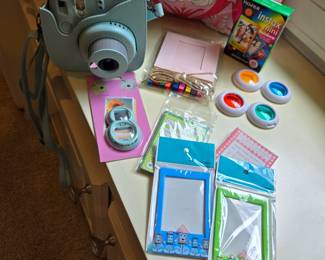 Fuji Instax Mini 9 camera & accessories