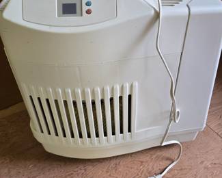 Aircare whole house evaporator humidifier 