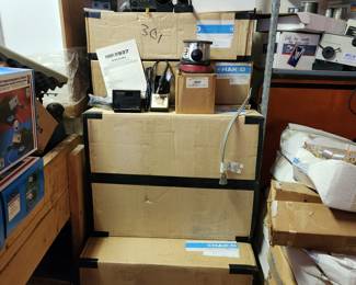 69 NEW IN BOX units of Hakko 937 soldering stations