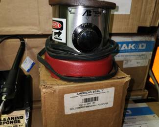 NEW IN BOX solder pot