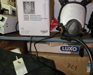Never-used 3M Full Facepiece respirator, model 6800.  