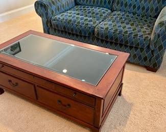 Display-top coffee table