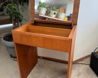 Mid Century Danish Modern Arne Wahl Iversen Teak Makeup Vanity 	