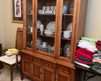 Vintage Thomasville Hutch