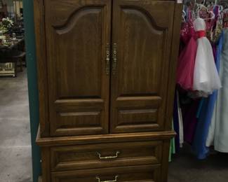 $120.00 Burlington Hutch/Cabinet