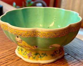 Early 20th century Chinese bowl