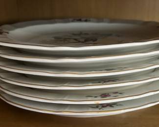 Mennecy by Bernardaud Plates