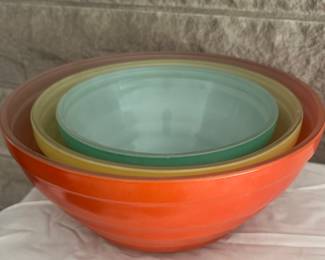 Vintage nesting bowls