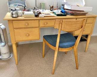 
Ethan Allen American Dimension Desk