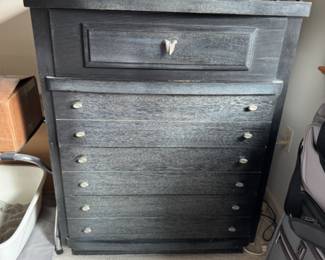 MCM dresser