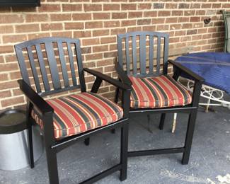 Outdoor bar height chairs