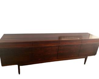 Mid Century Modern Rosewood sideboard 90.5 x19.5 x 30.5